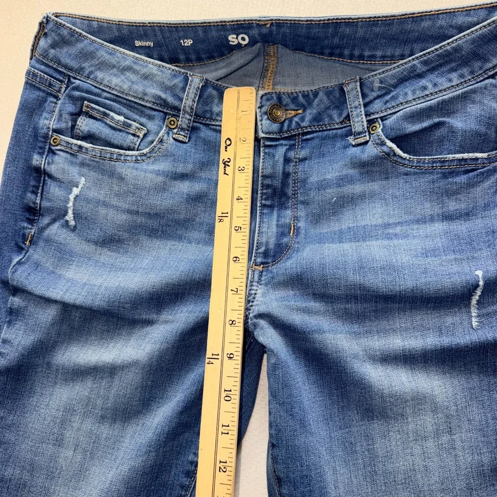 SO Skinny Jeans Women 12P Blue Excellent Distressed Medium Wash Denim Pants